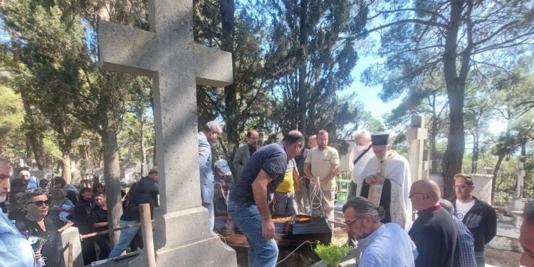 Doç. Dr. Kriton Dinçmen’in bedeni, 14 yıl sonra defnedildi