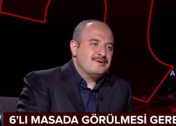 Mustafa Varank, Ahmet Davutoğlu’nun en büyük mücadelesini anlattı