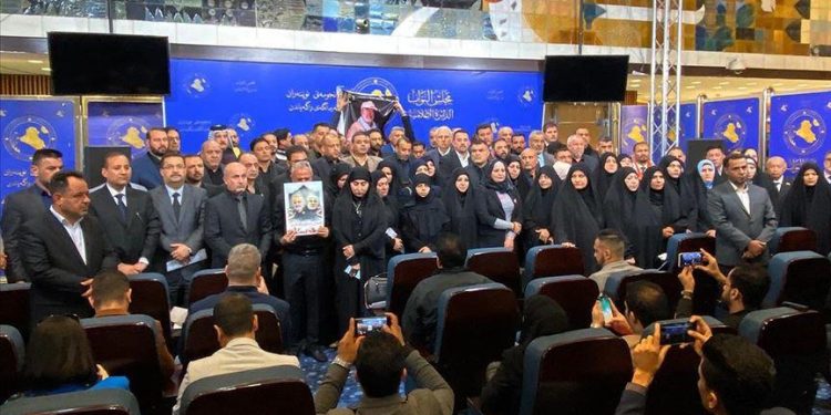 Tasarı ‘İşgalci Çık Dışarı’ Sloganlarıyla Kabul Edildi: Irak Meclisi, ABD Güçlerinin Ülkeyi Terk Etmesine Karar Verdi