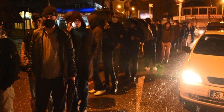 Ankara, İstanbul ve İzmir Belediye Başkanlarından ‘Panik Yapmayın’ Mesajı: ‘Gıda Sıkıntısı Yaşanmayacak’