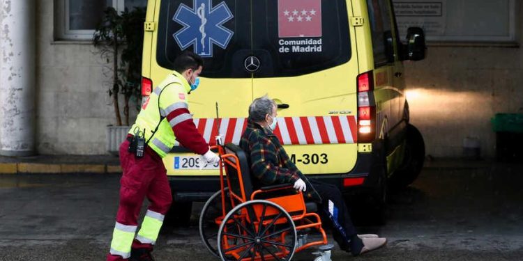 Koronavirüs Canlı Blog | İspanya’da Hayatını Kaybedenlerin Sayısı 15 Bin 55’e yükseldi