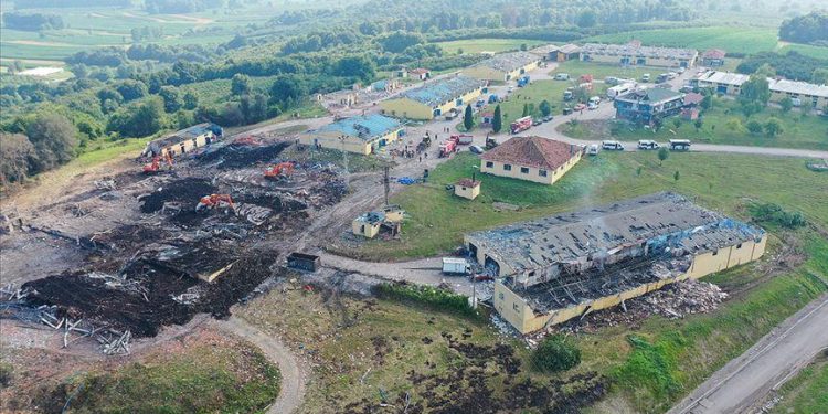 Hendek’teki Havai Fişek Fabrikasının İşçileri: ‘Denetimler Önceden Haber Alınır, Kimyasal Üretim Yapılan Bölümler Kapatılırdı’