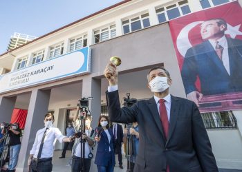 Yeni Eğitim-Öğretim Yılı Uzaktan Eğitimle Başladı: Peki Okullar Güvenli mi?