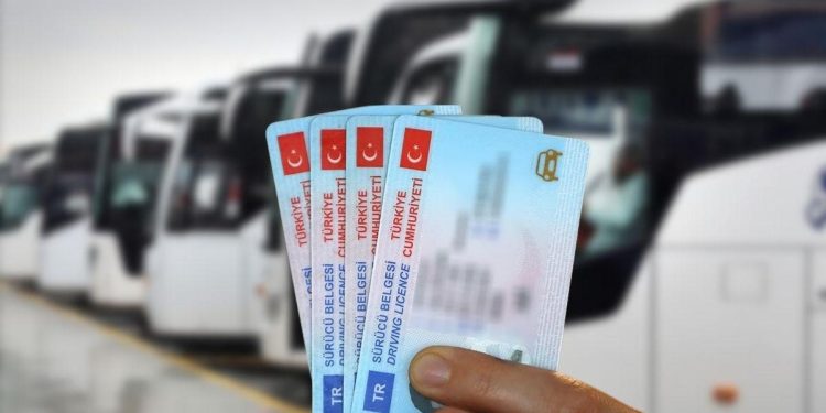 Otobüs Ehliyetinde Yaş Sınırı 26’dan 24’e Düşürüldü
