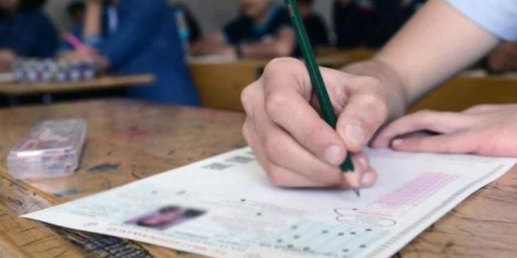 Sınav Sorularını Usulsüz Şekilde Almışlar: 35 Gözaltı Kararı