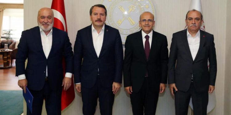 Memur-Sen’den Bakan Şimşek’e ziyaret